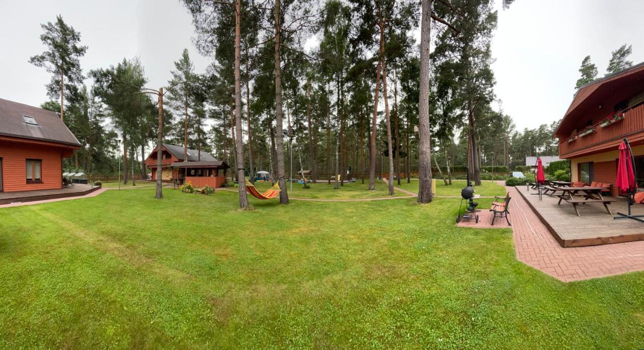 Апартаменты Salkoni Папе Экстерьер фото